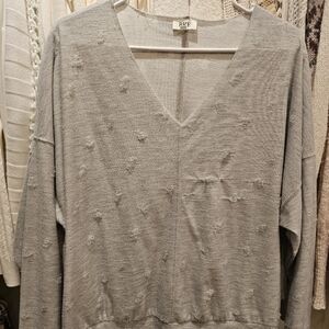 BKE Gray Textured V-Neck Long Sleeve Top | Soft Knit Casual Blouse